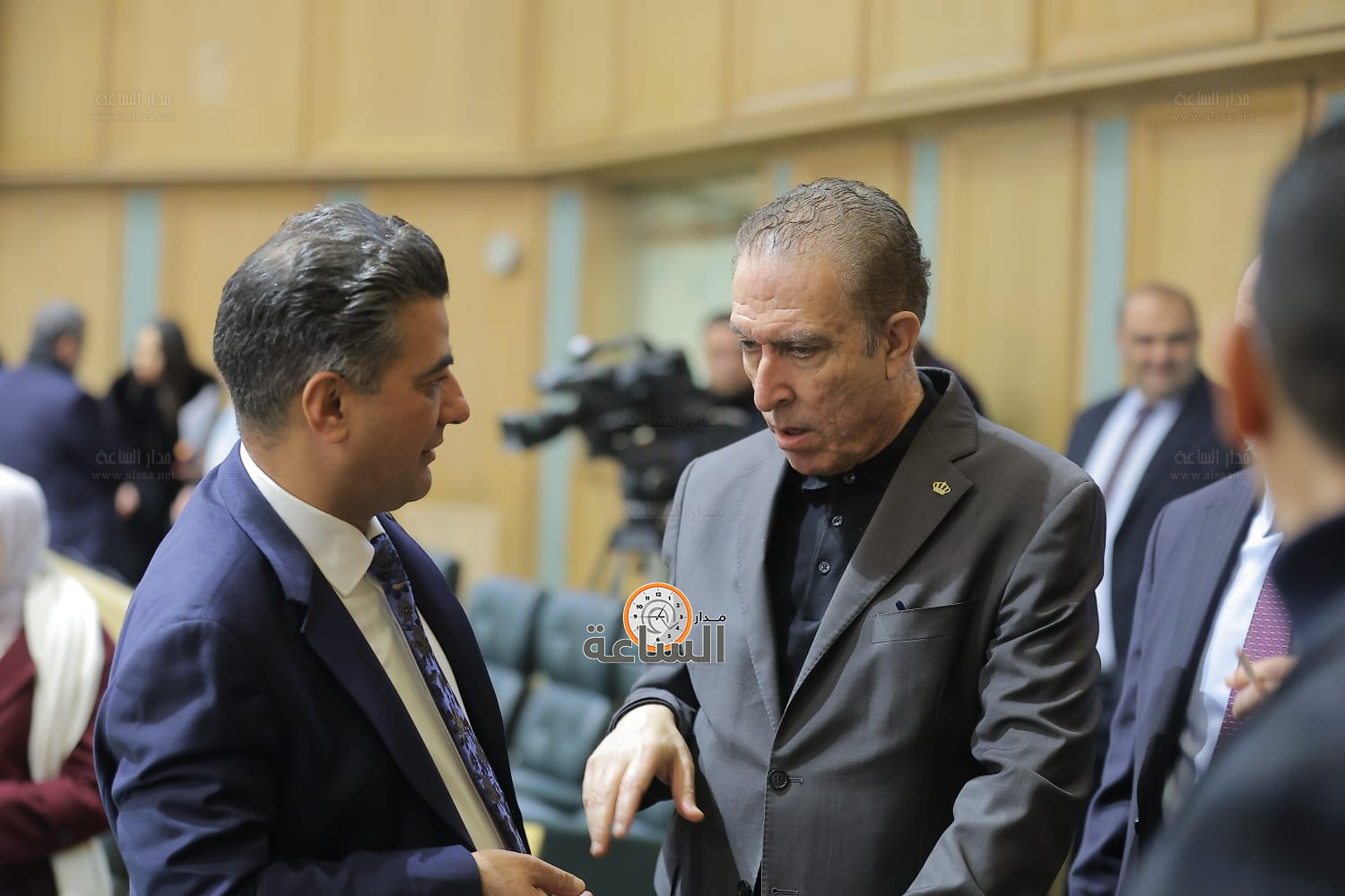 Madar Al-Saa Images 0.9289437881123616