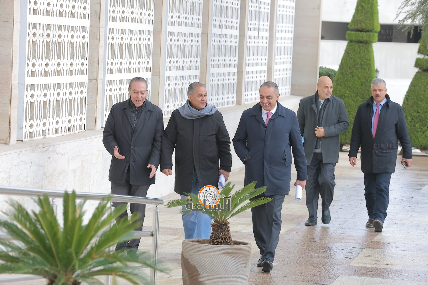 Madar Al-Saa Images 0.24279609179504613