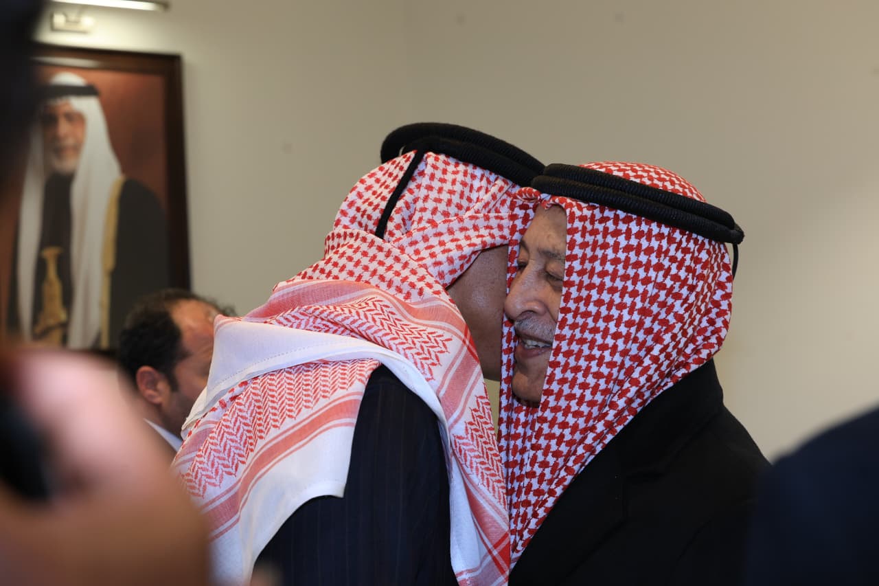 Madar Al-Saa Images 0.559628984565809