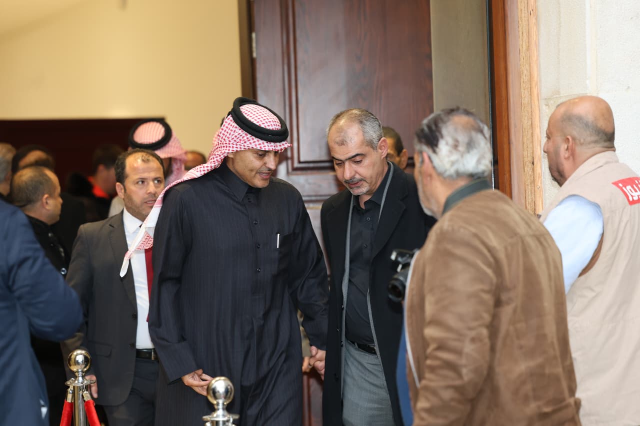 Madar Al-Saa Images 0.907755260663202