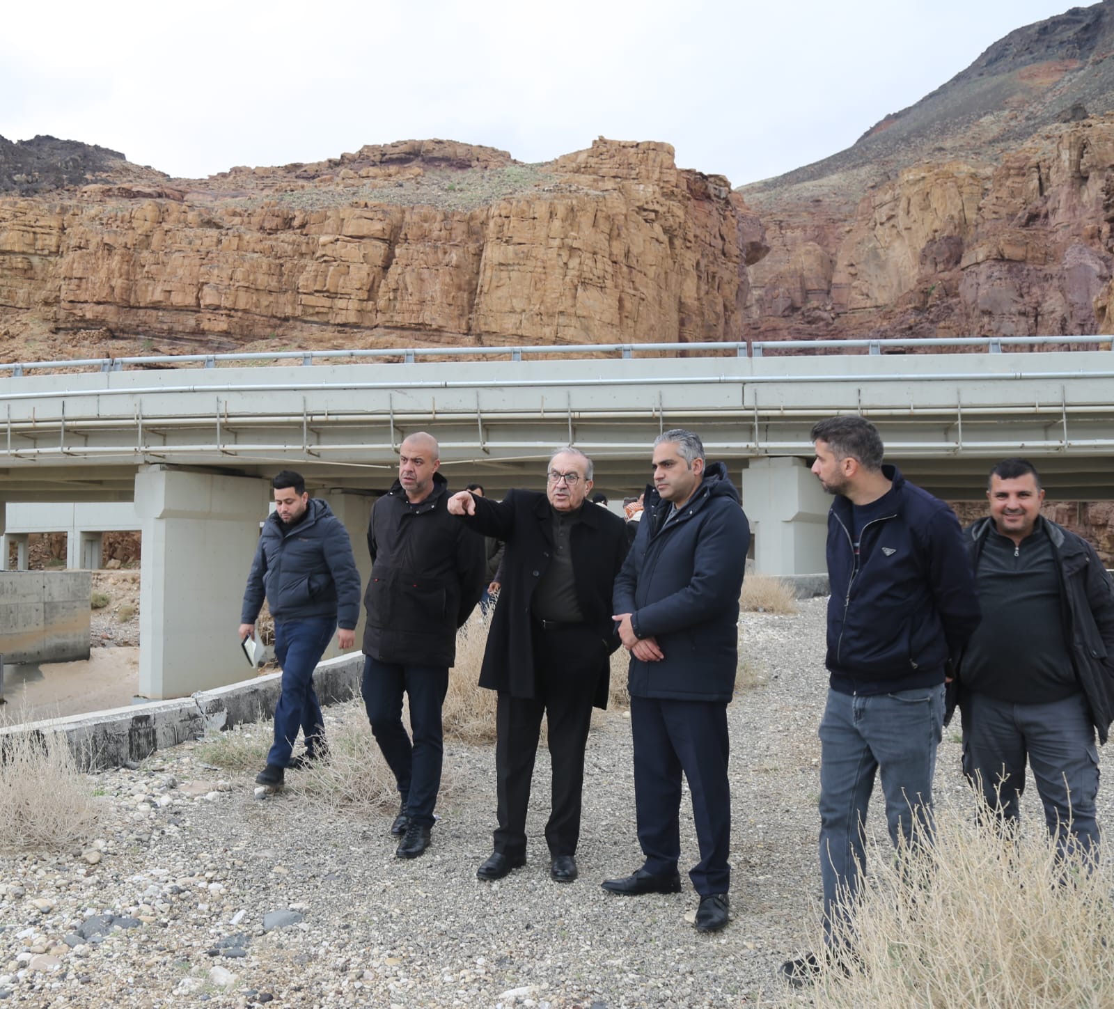 Madar Al-Saa Images 0.45451000434828714