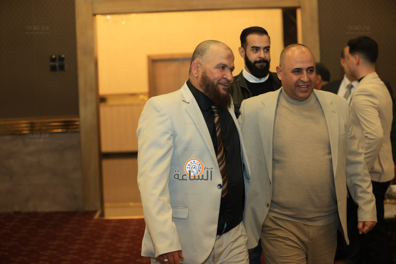 Madar Al-Saa Images 0.2232059512137583