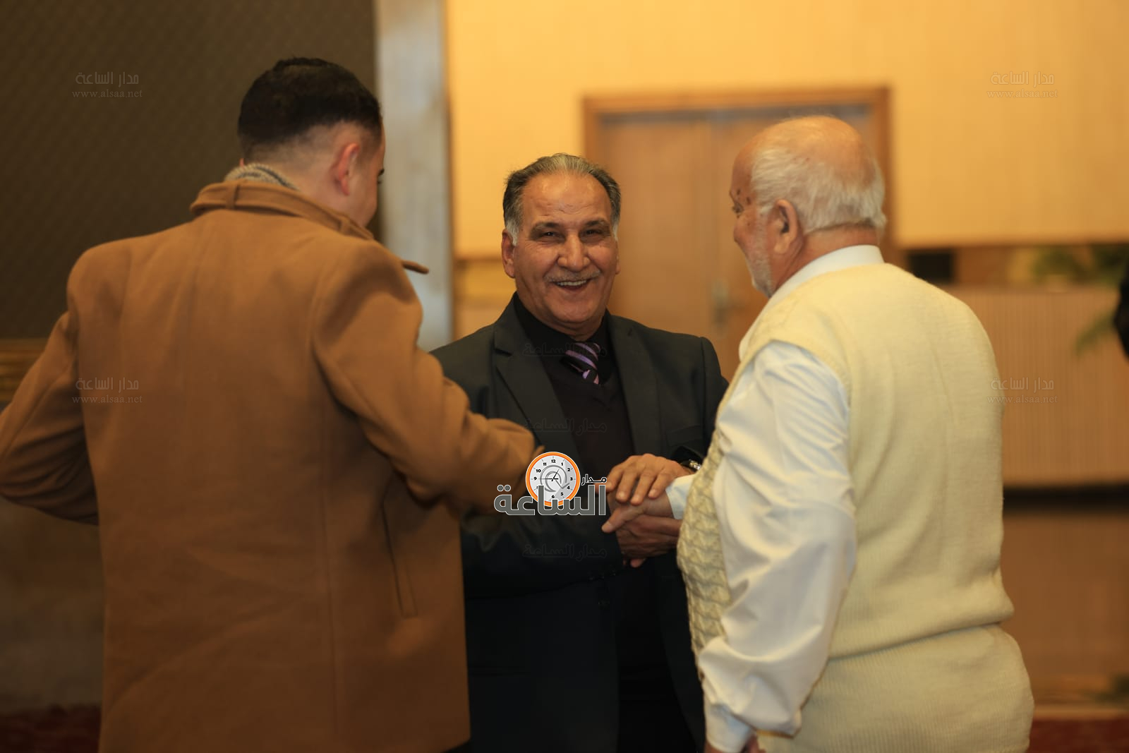 Madar Al-Saa Images 0.3888674956692637