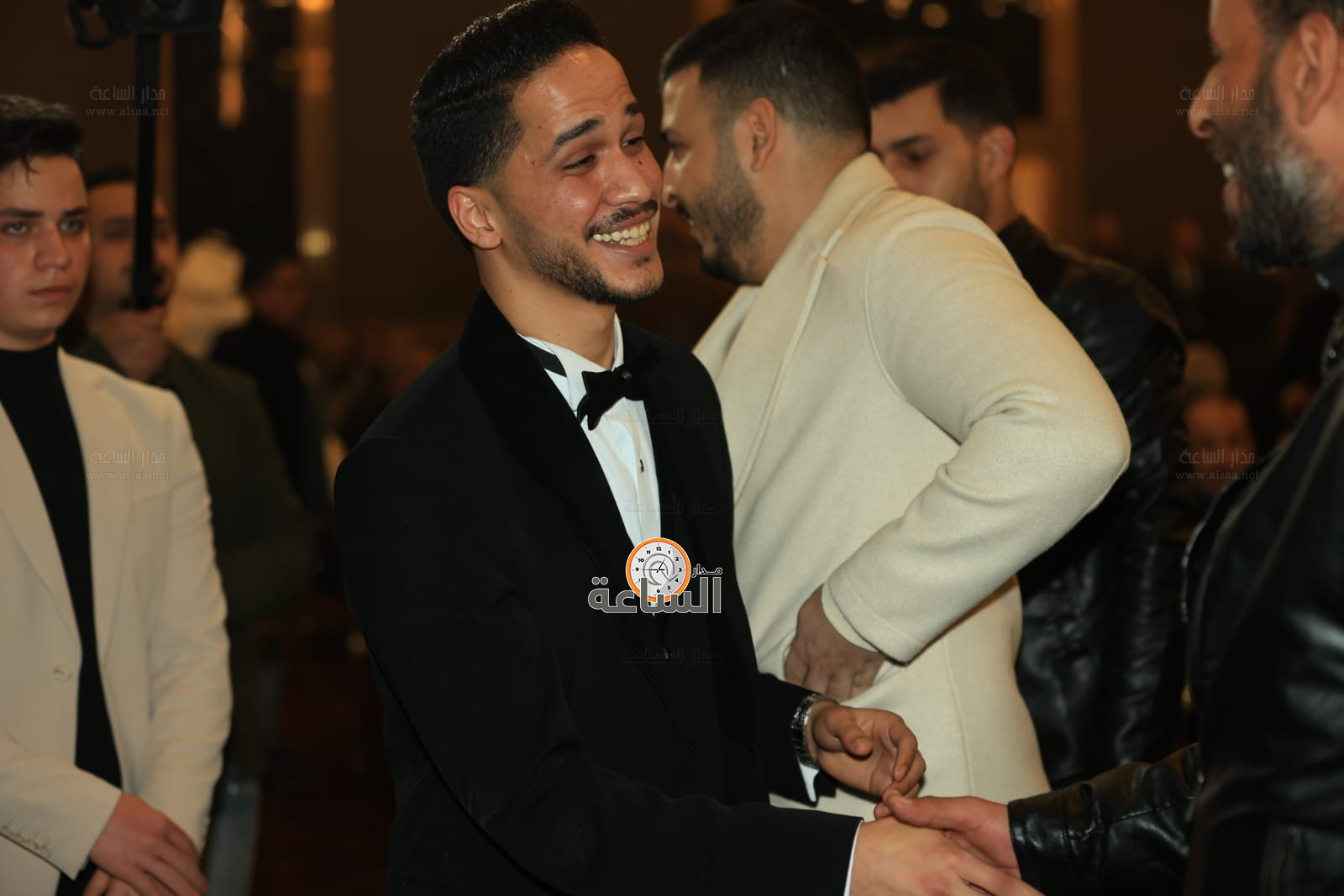 Madar Al-Saa Images 0.8408756069111234