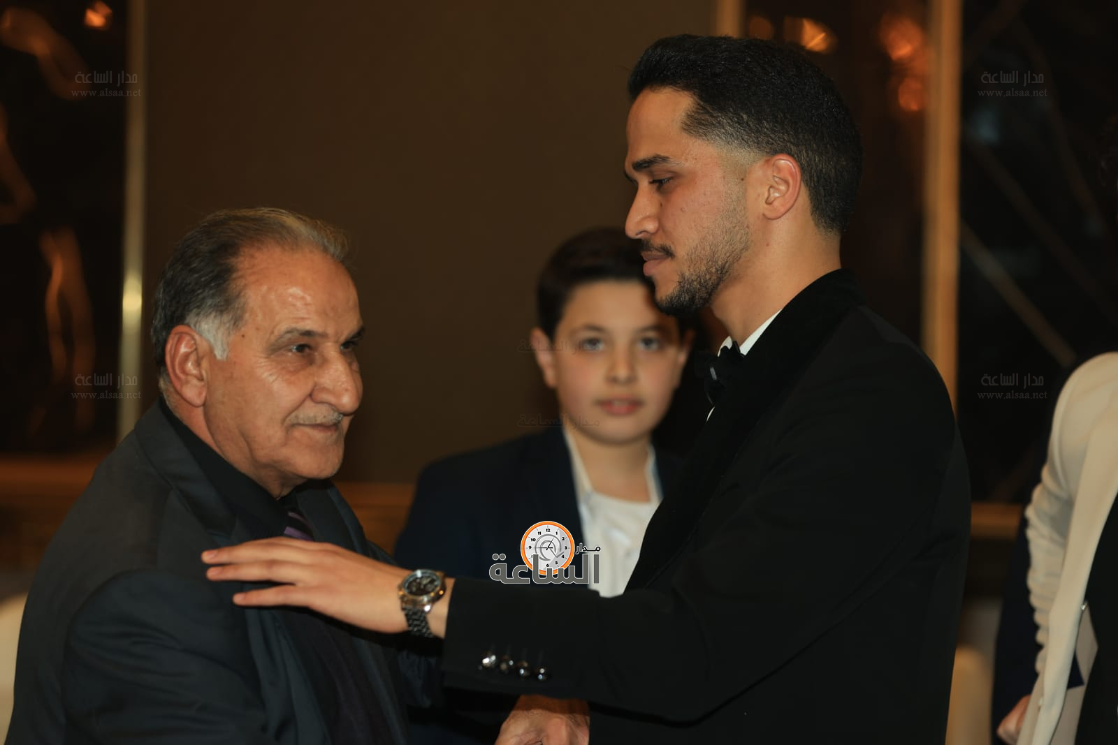 Madar Al-Saa Images 0.7633821034062254