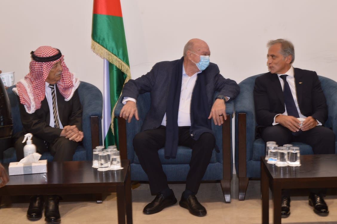 Madar Al-Saa Images 0.4440203865739146