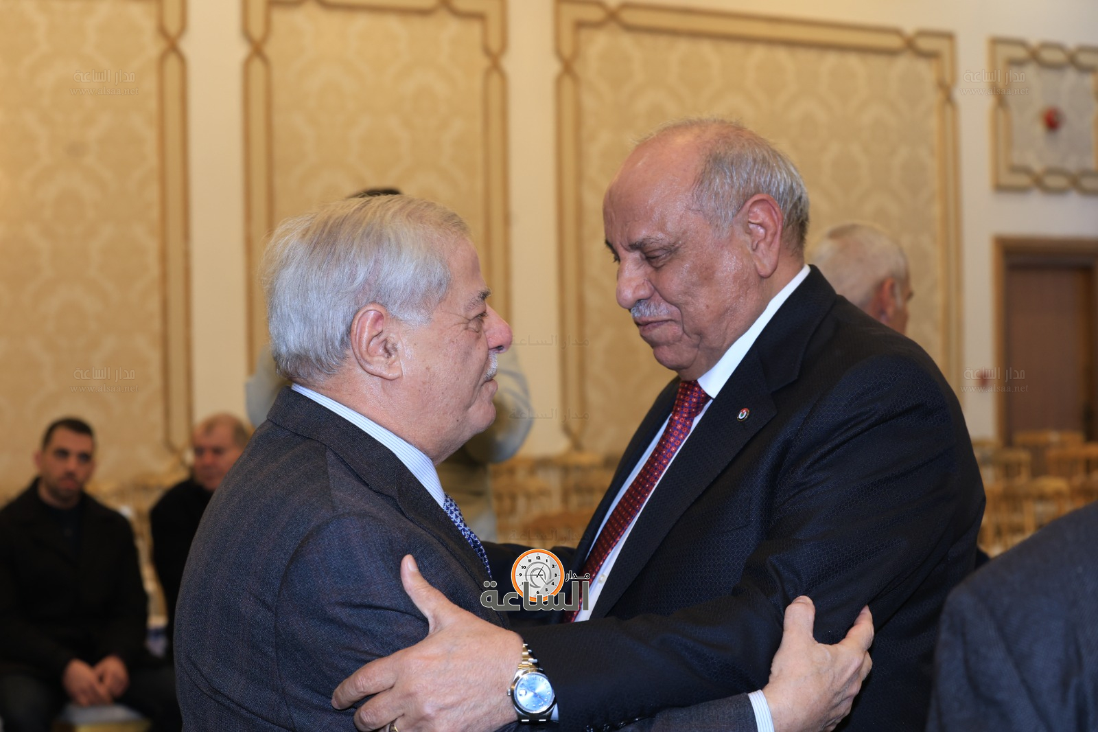 Madar Al-Saa Images 0.356655903609446