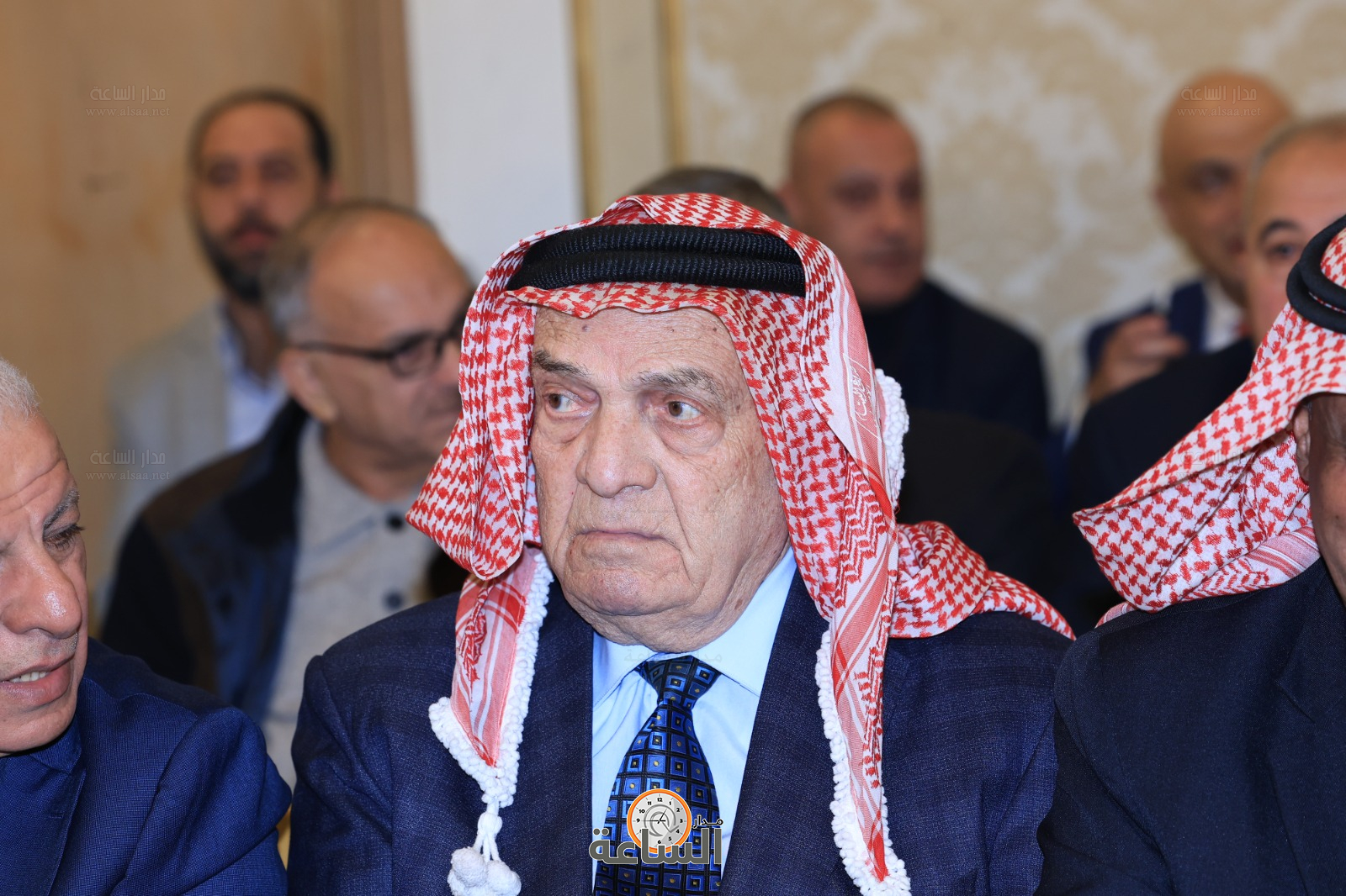 Madar Al-Saa Images 0.1596596178864984