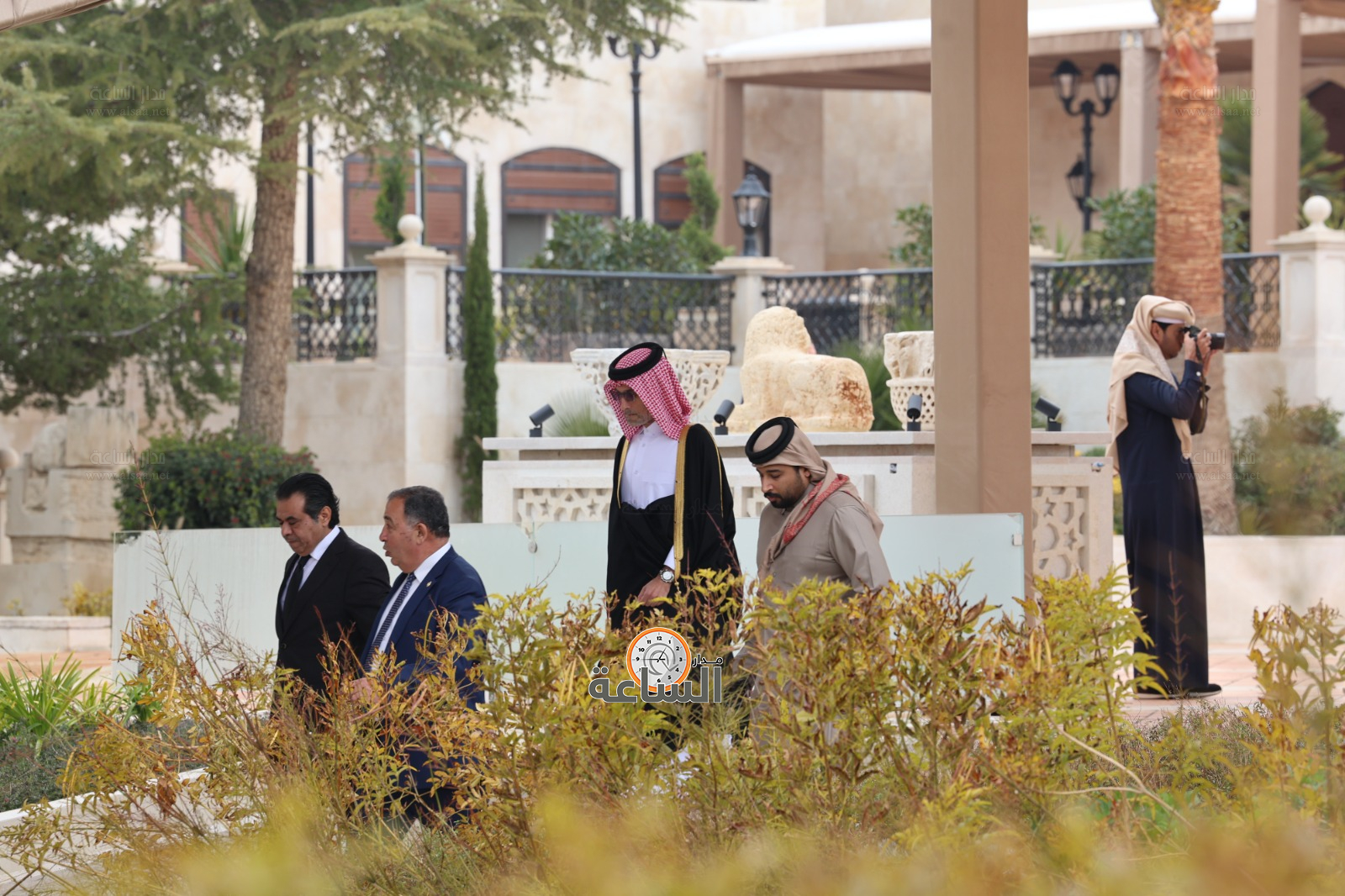 Madar Al-Saa Images 0.6435715349353477