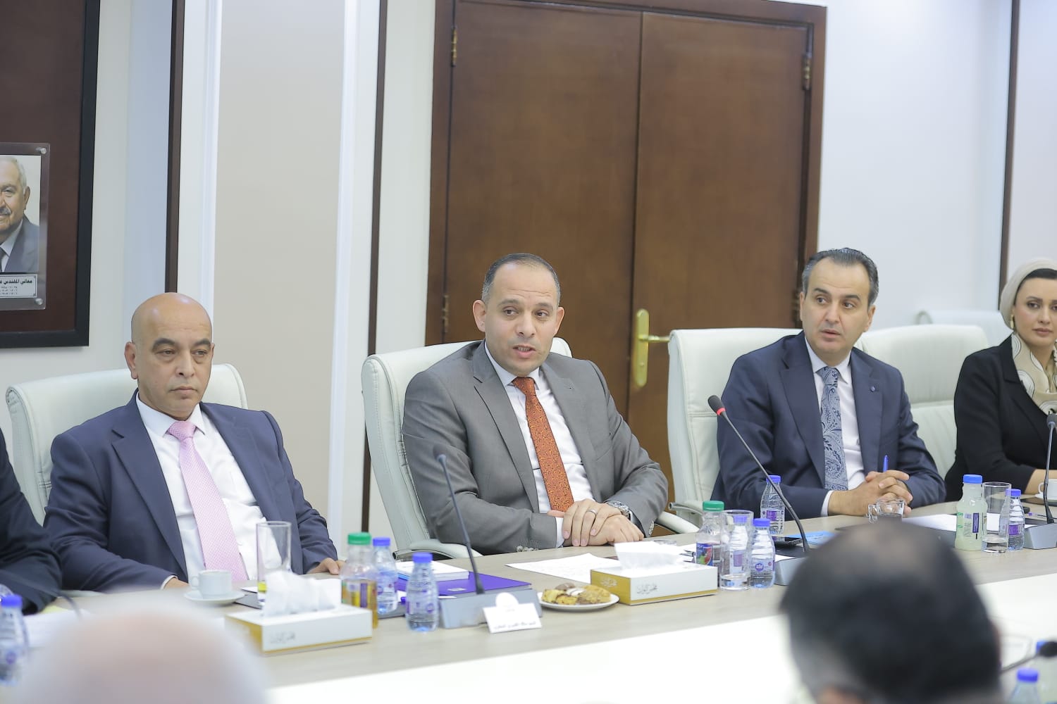 Madar Al-Saa Images 0.27394384078895895