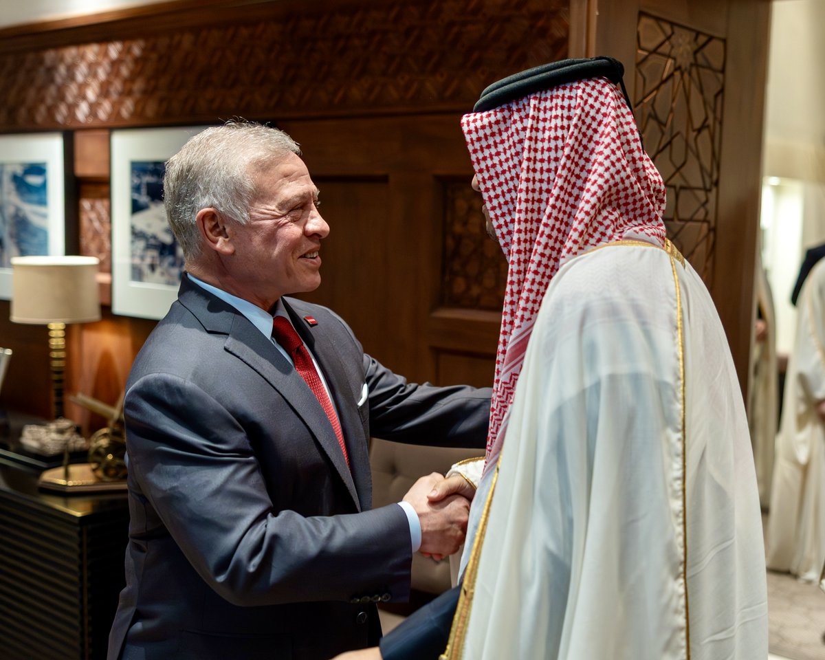 Madar Al-Saa Images 0.24736775972692115