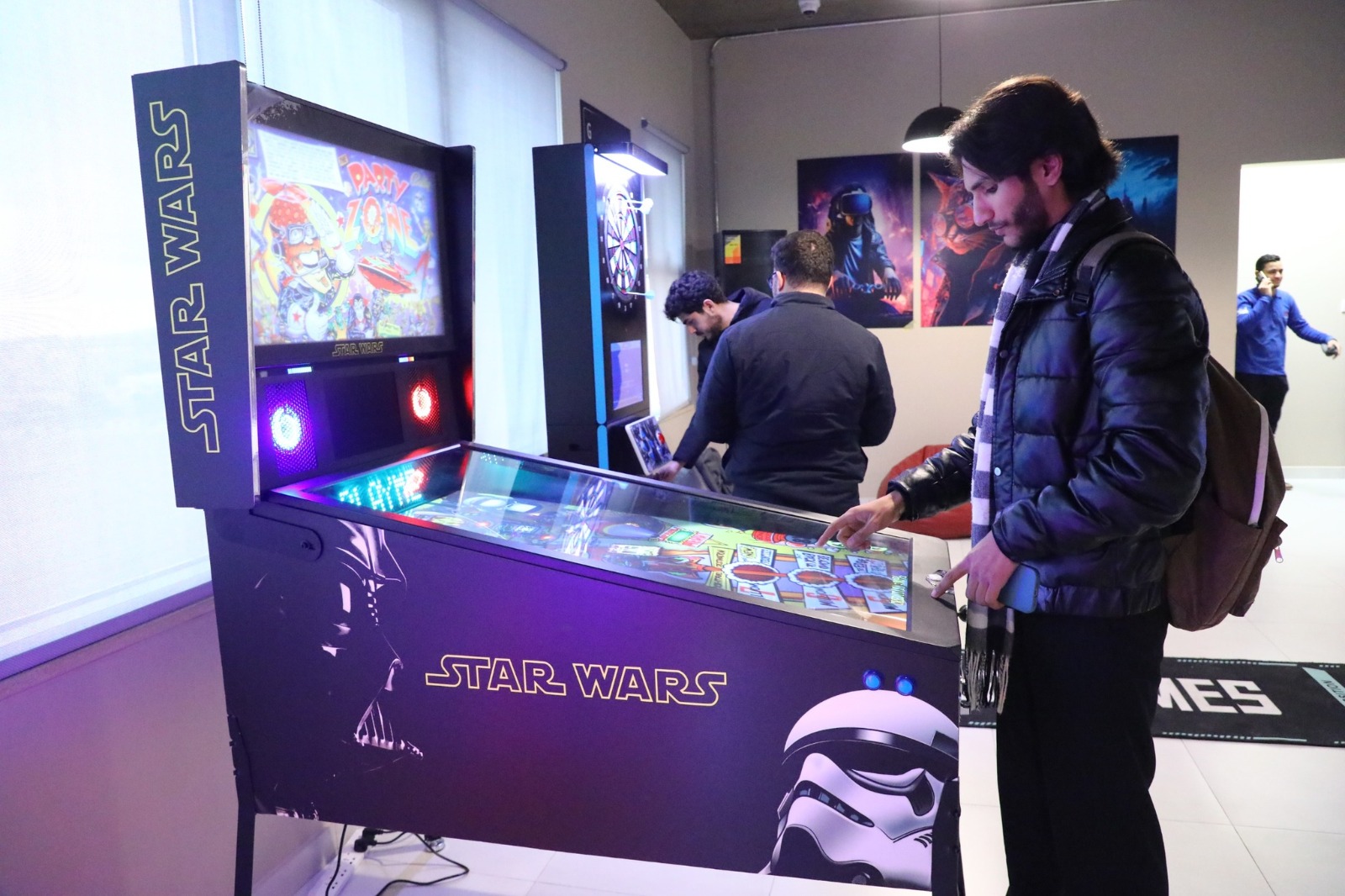 Madar Al-Saa Images 0.9029538400028719