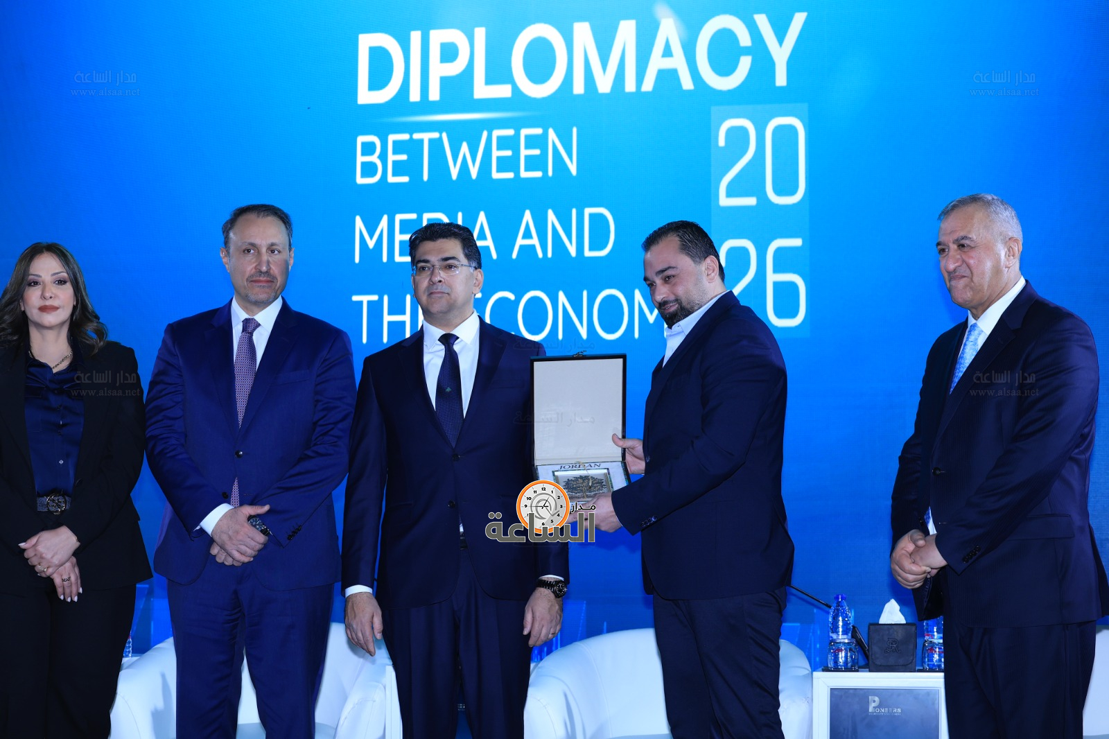 Madar Al-Saa Images 0.9558313348929977