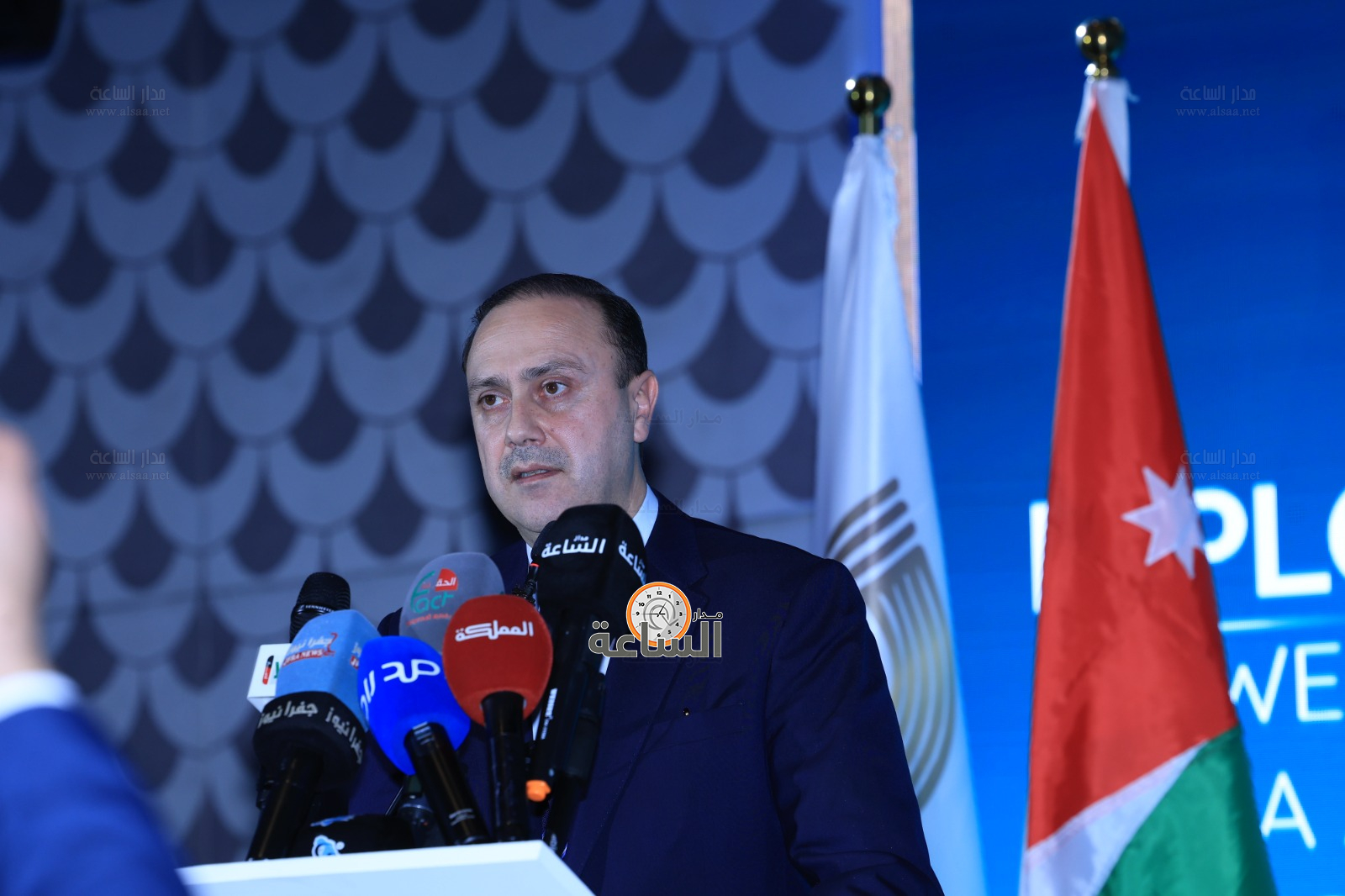 Madar Al-Saa Images 0.5860267744784585