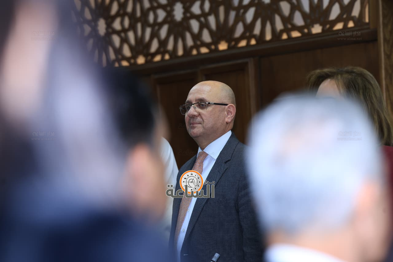 Madar Al-Saa Images 0.5770165501037223