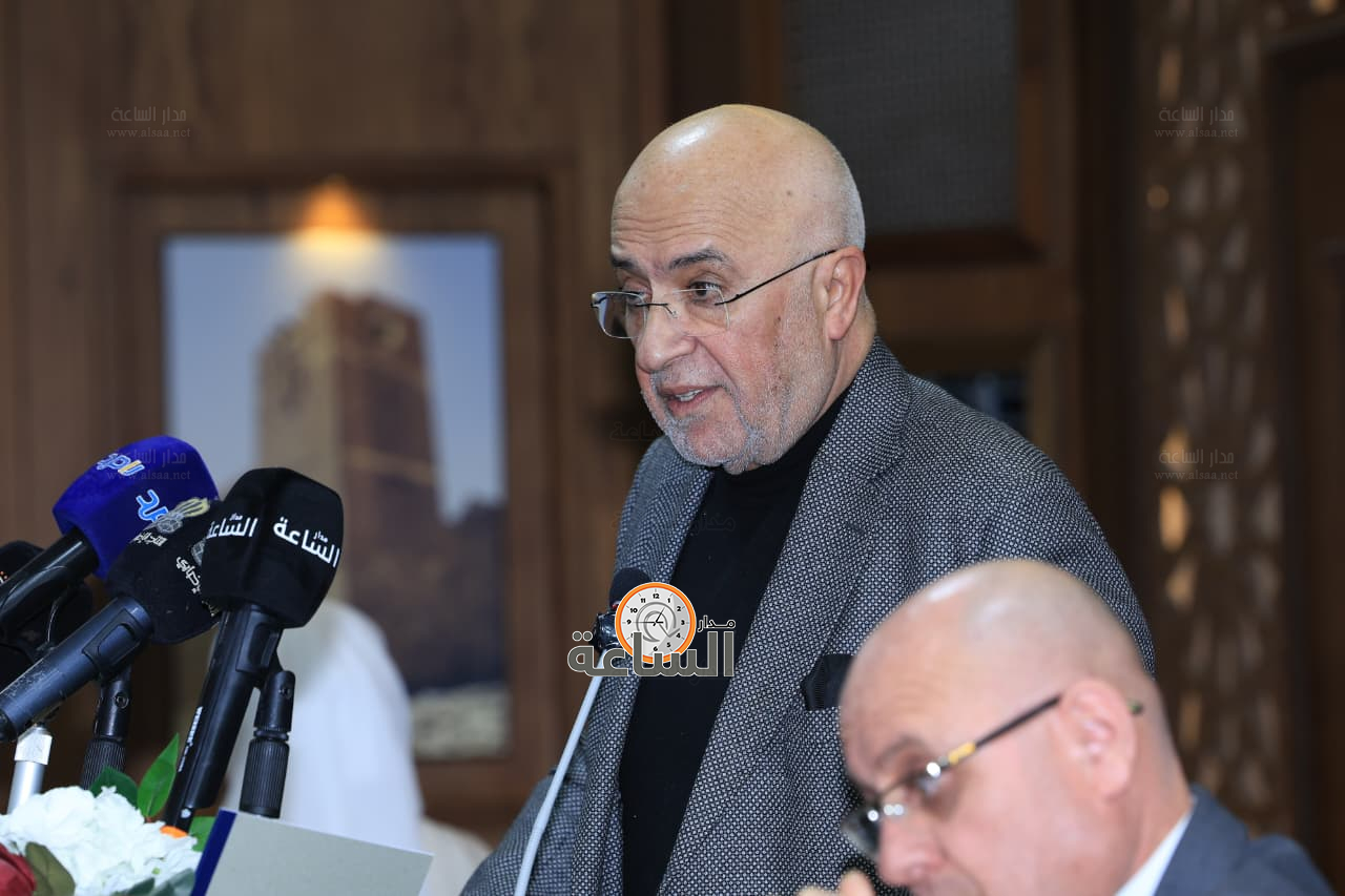 Madar Al-Saa Images 0.13404884233311865