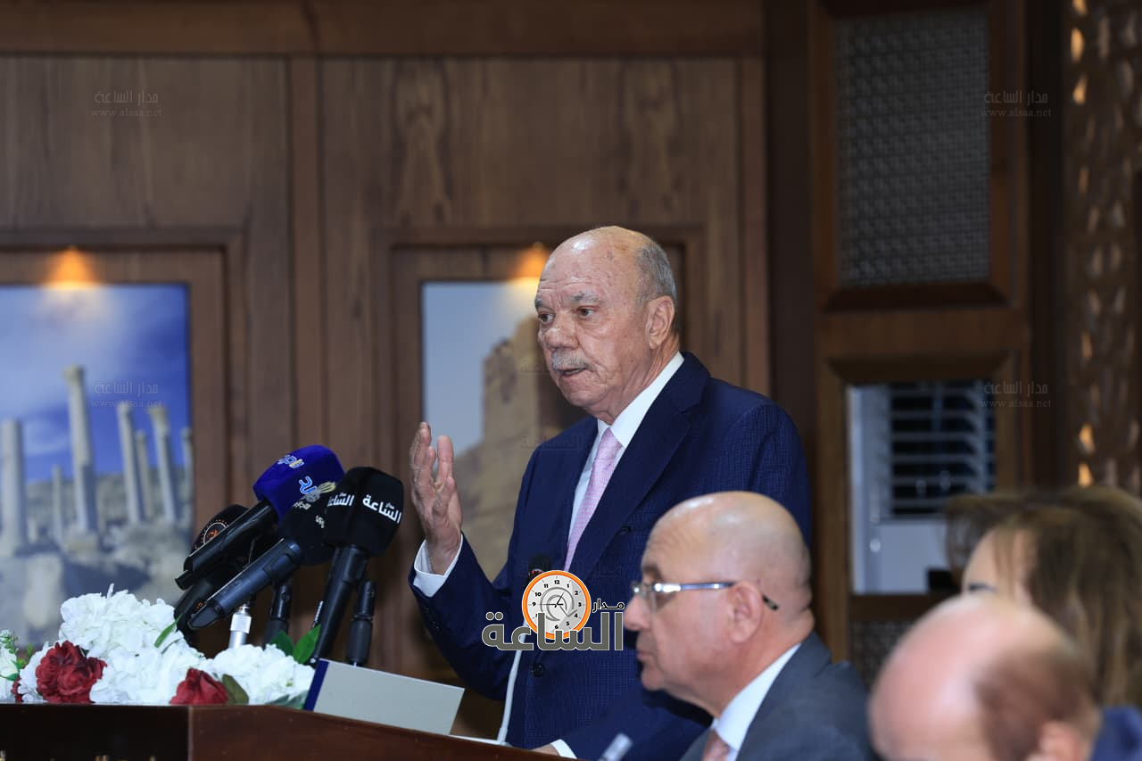 Madar Al-Saa Images 0.7289248252326791