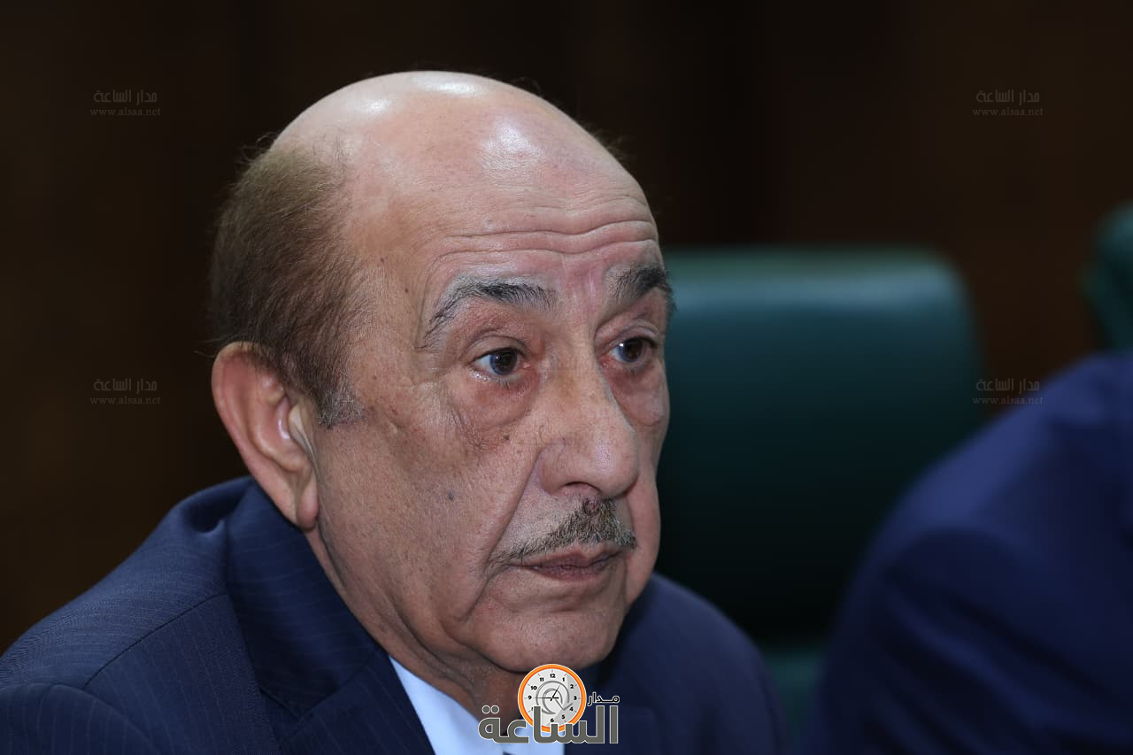 Madar Al-Saa Images 0.476729508965847