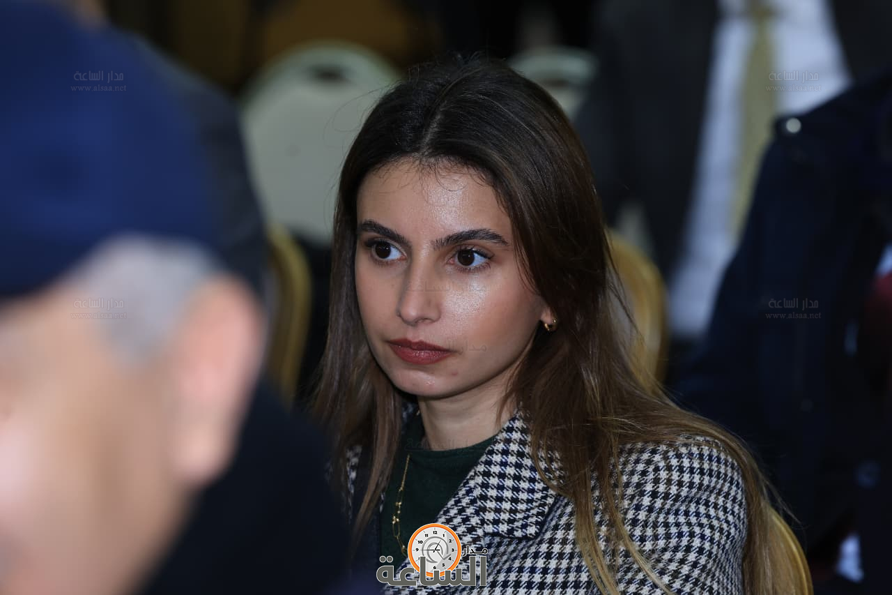 Madar Al-Saa Images 0.5117004082186457