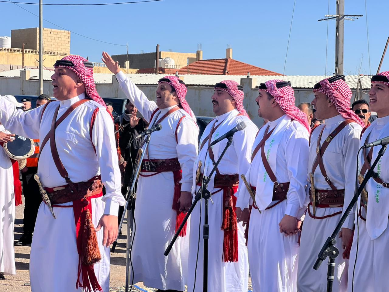 Madar Al-Saa Images 0.32099345836920345