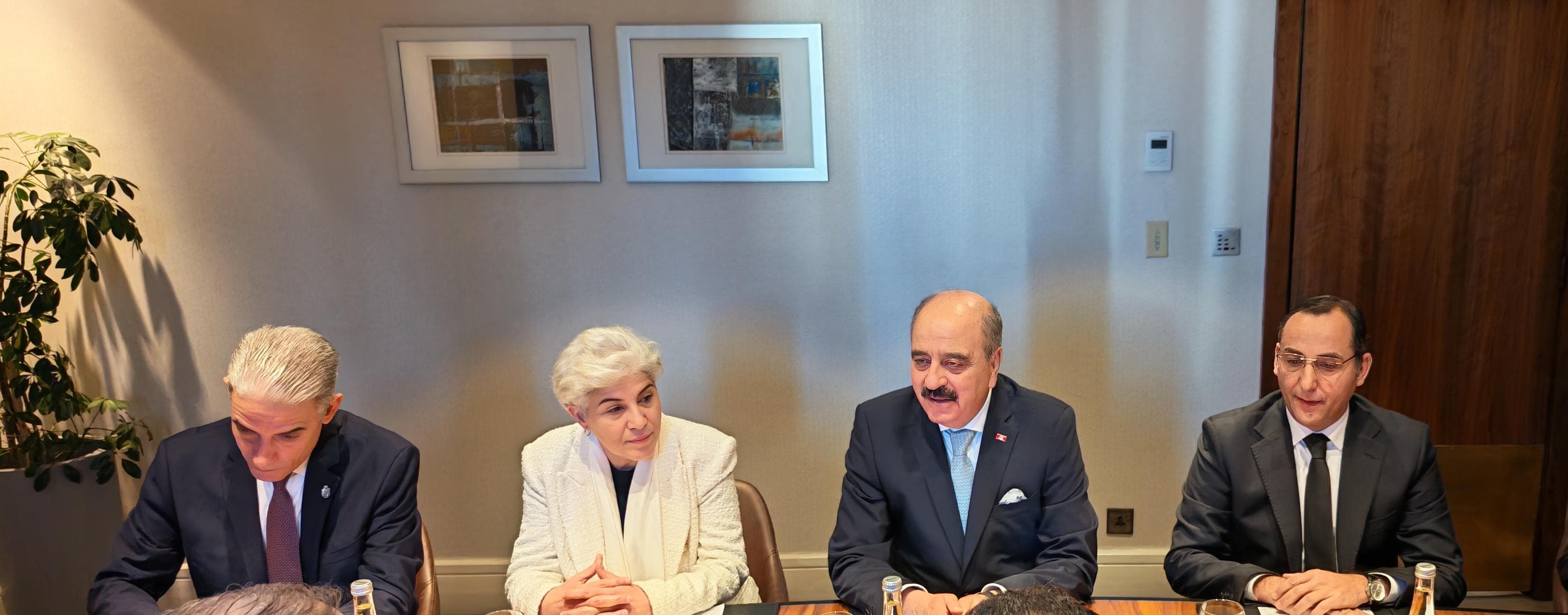 Madar Al-Saa Images 0.9583470989936949