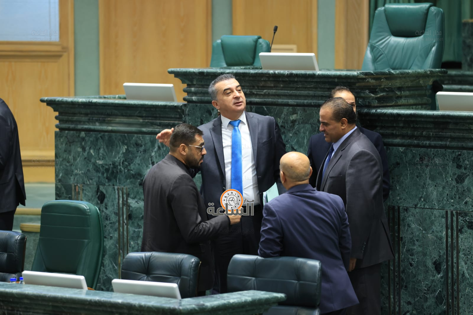 Madar Al-Saa Images 0.8028328561041983