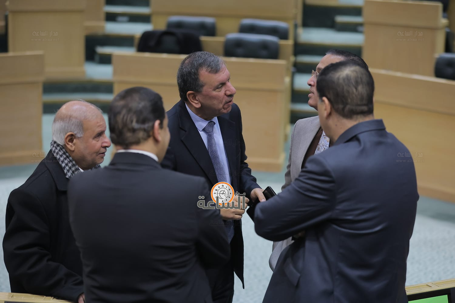 Madar Al-Saa Images 0.15978736195183163