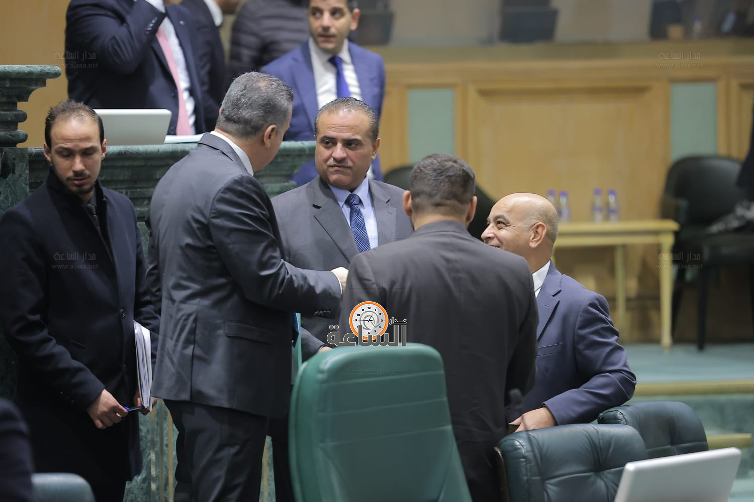 Madar Al-Saa Images 0.017751717873067174