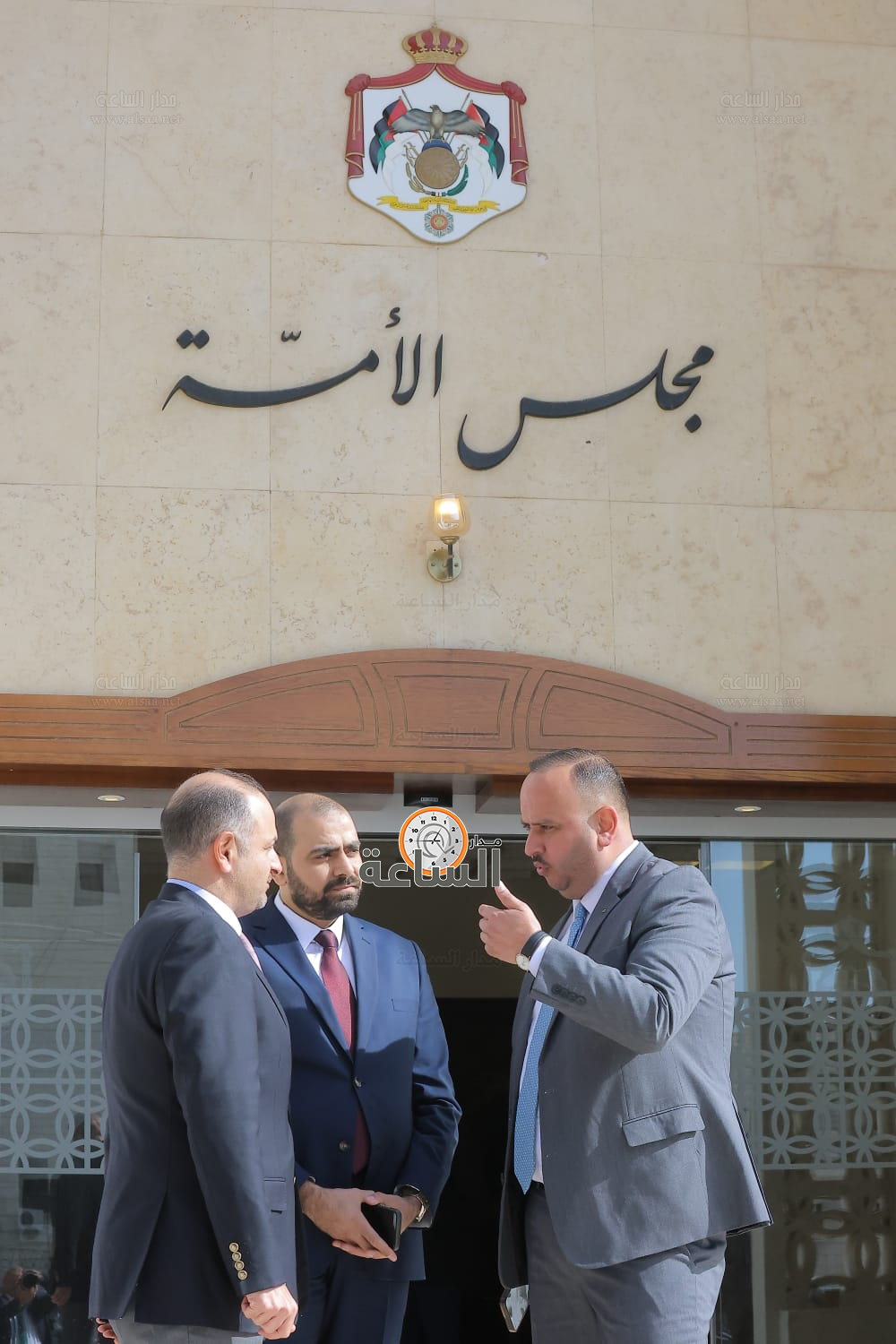 Madar Al-Saa Images 0.5826113351521964