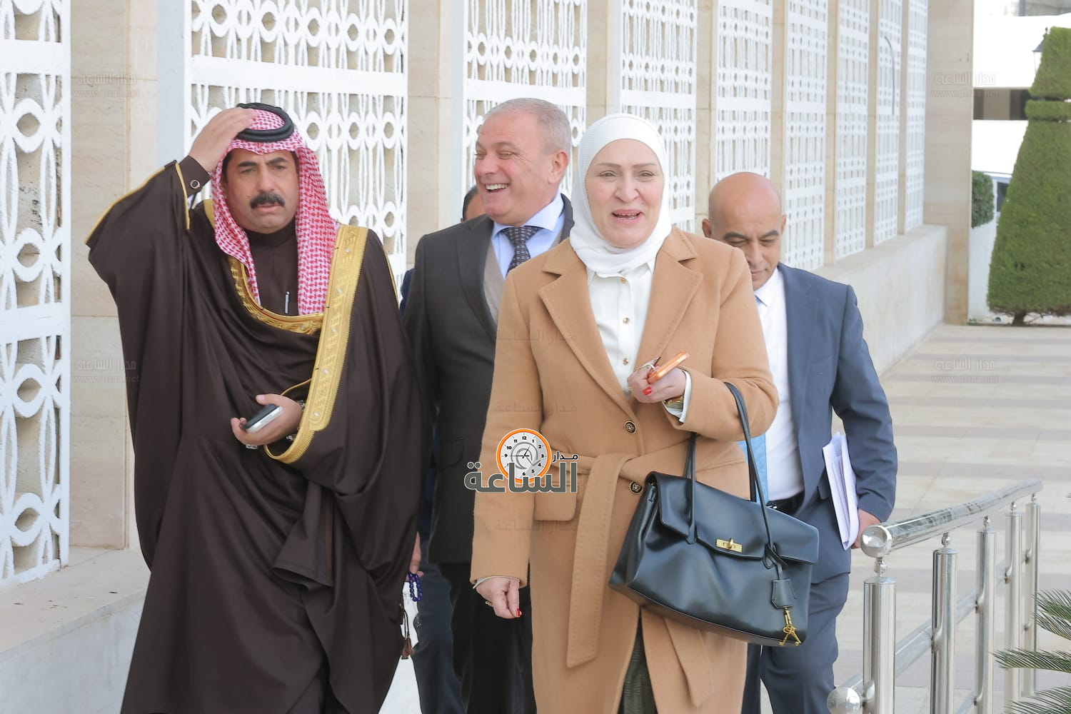 Madar Al-Saa Images 0.0809813918391652