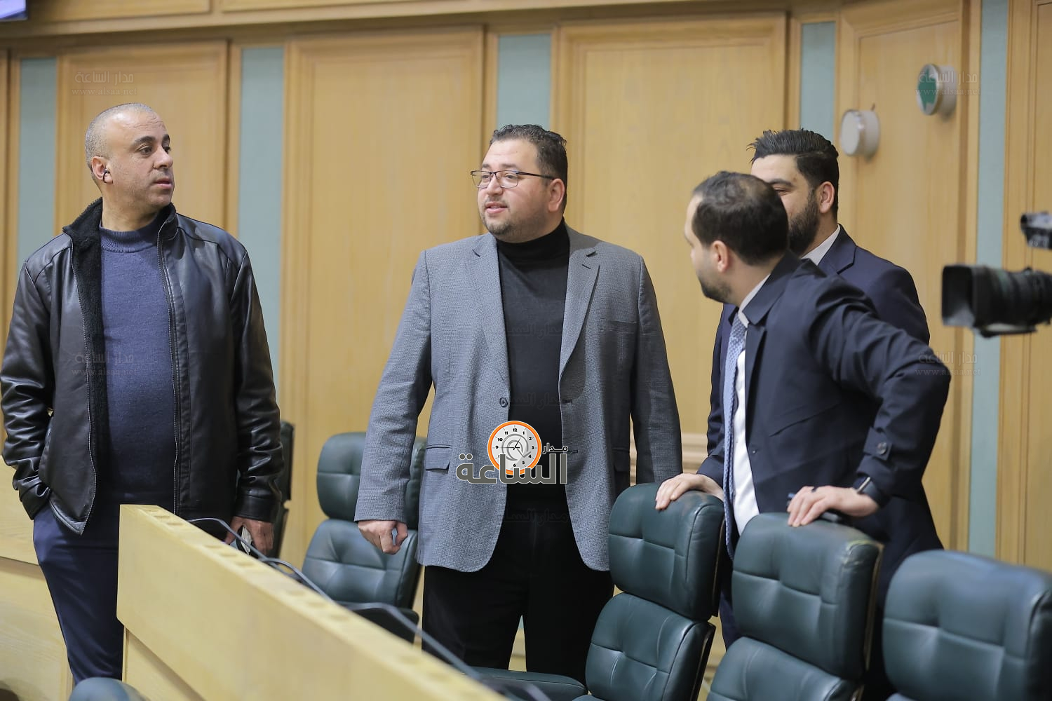 Madar Al-Saa Images 0.01649041759192371