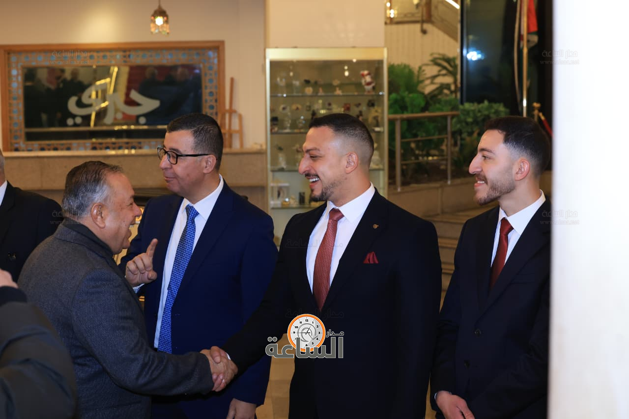 Madar Al-Saa Images 0.8438001857945218