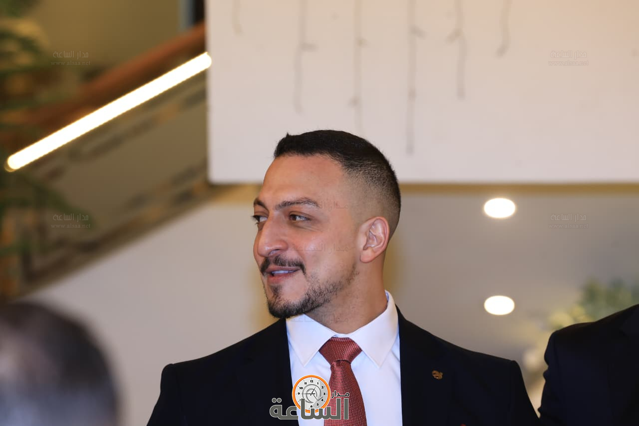 Madar Al-Saa Images 0.42380842213277825