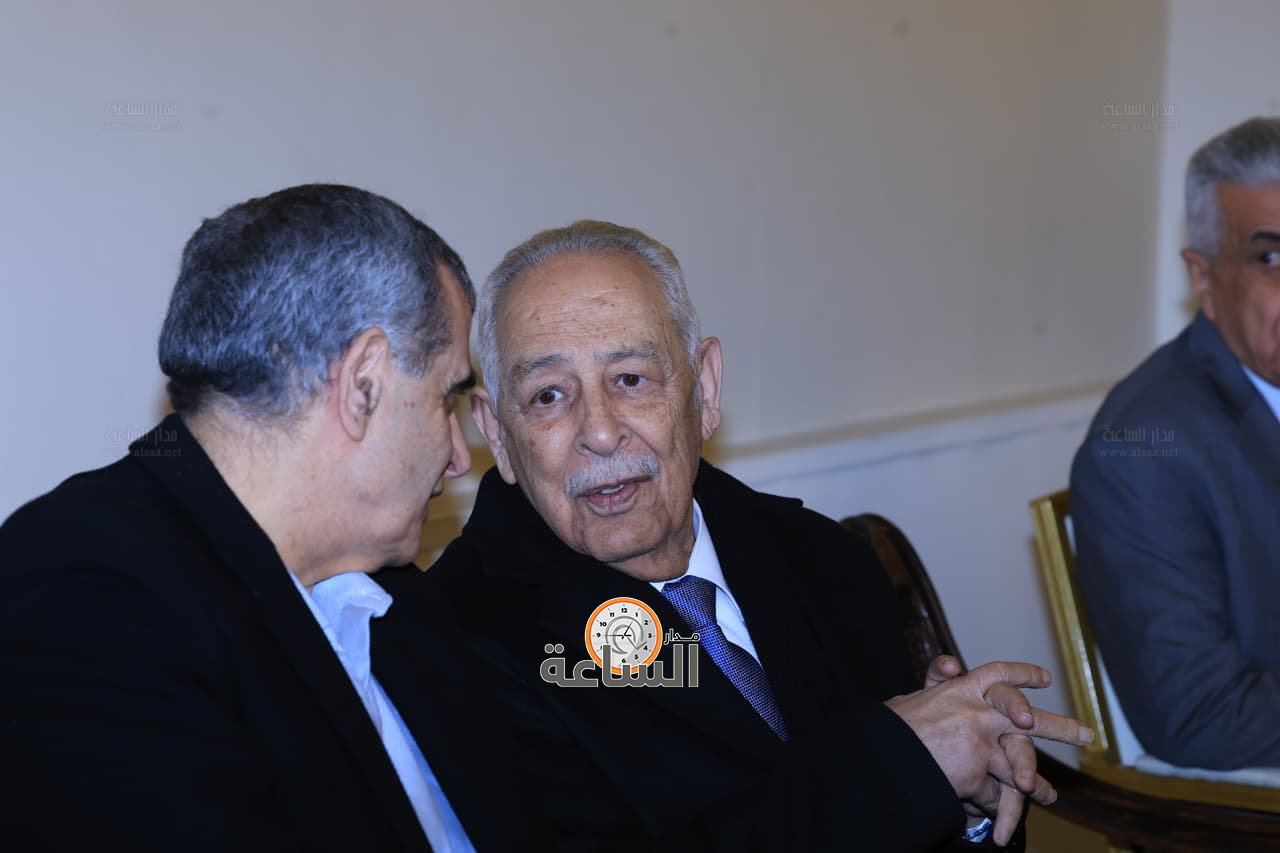 Madar Al-Saa Images 0.43461525365865006