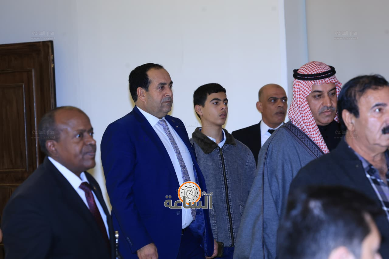 Madar Al-Saa Images 0.5134917286940924