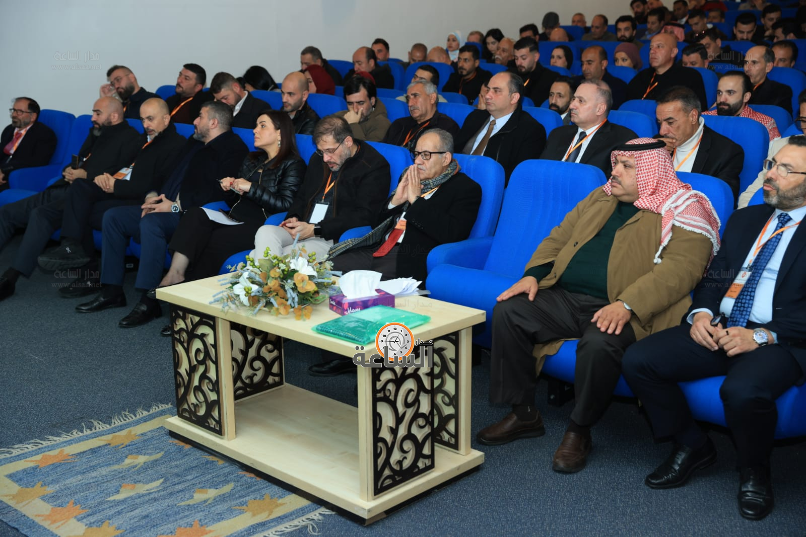 Madar Al-Saa Images 0.46878755061943633