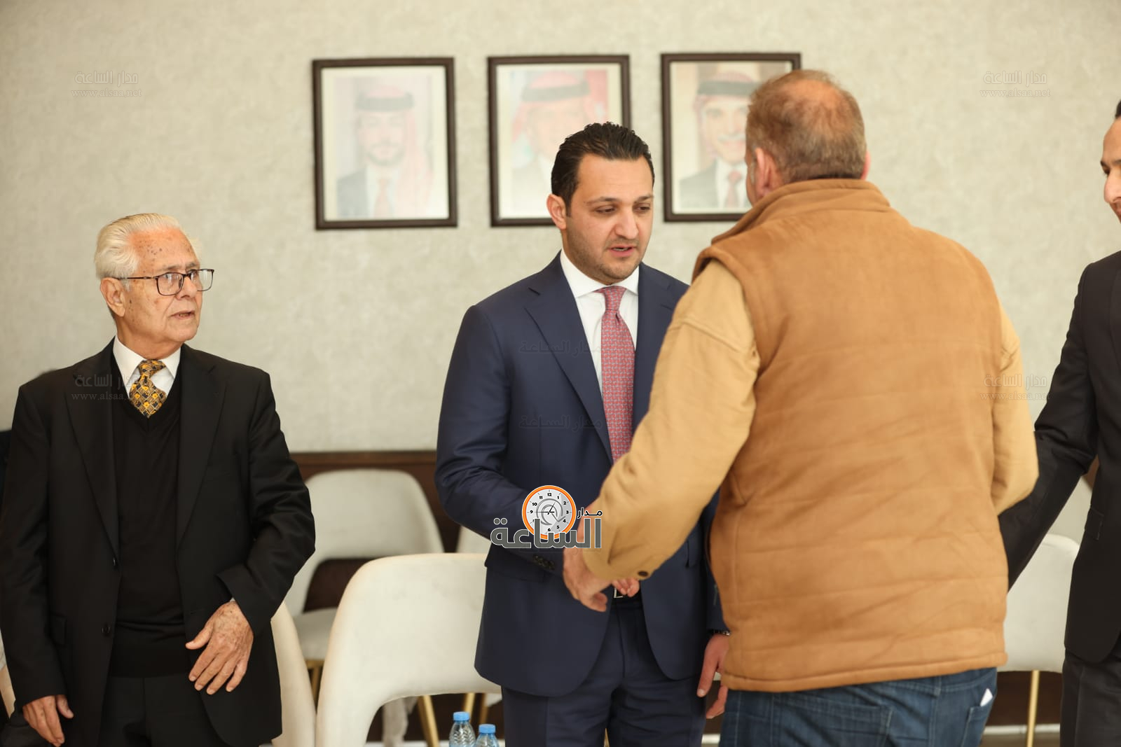 Madar Al-Saa Images 0.32022607414422466