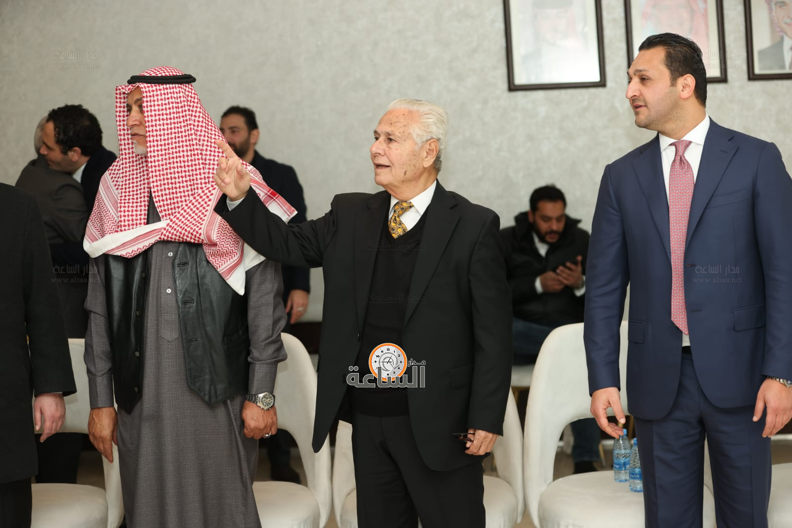 Madar Al-Saa Images 0.4999203692371347