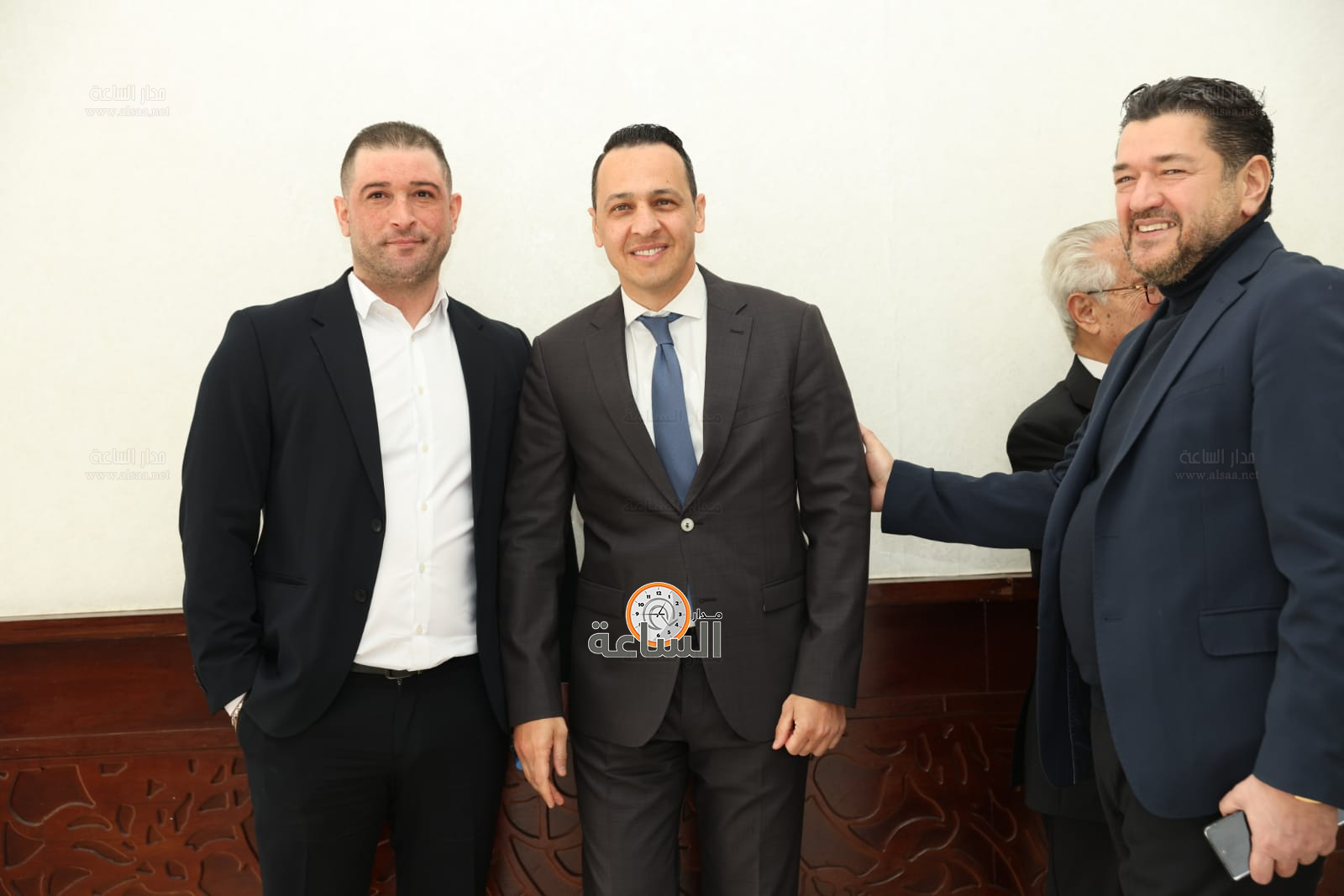 Madar Al-Saa Images 0.5293833844056812