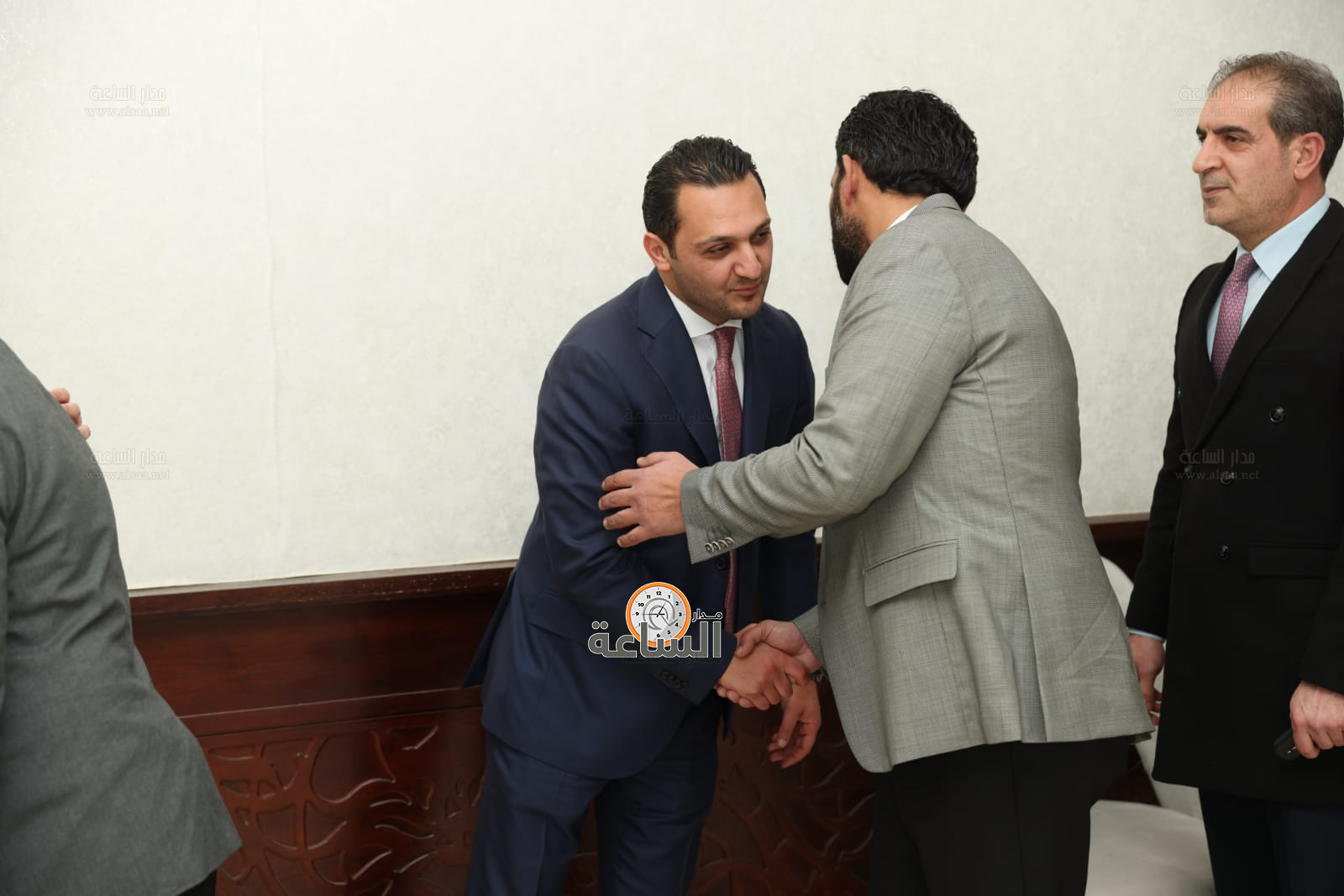 Madar Al-Saa Images 0.5750712333659511