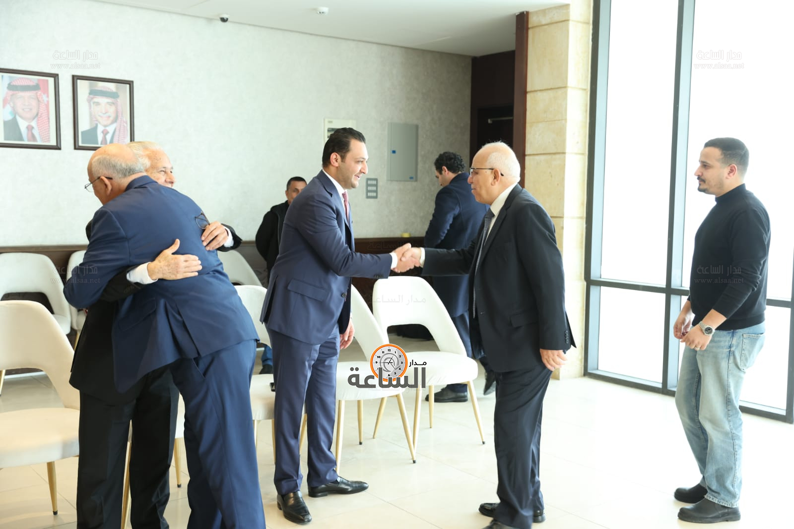 Madar Al-Saa Images 0.18878036078402172