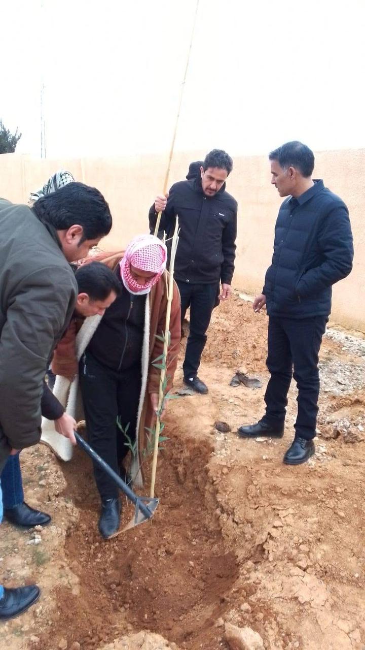 Madar Al-Saa Images 0.3595065682003309