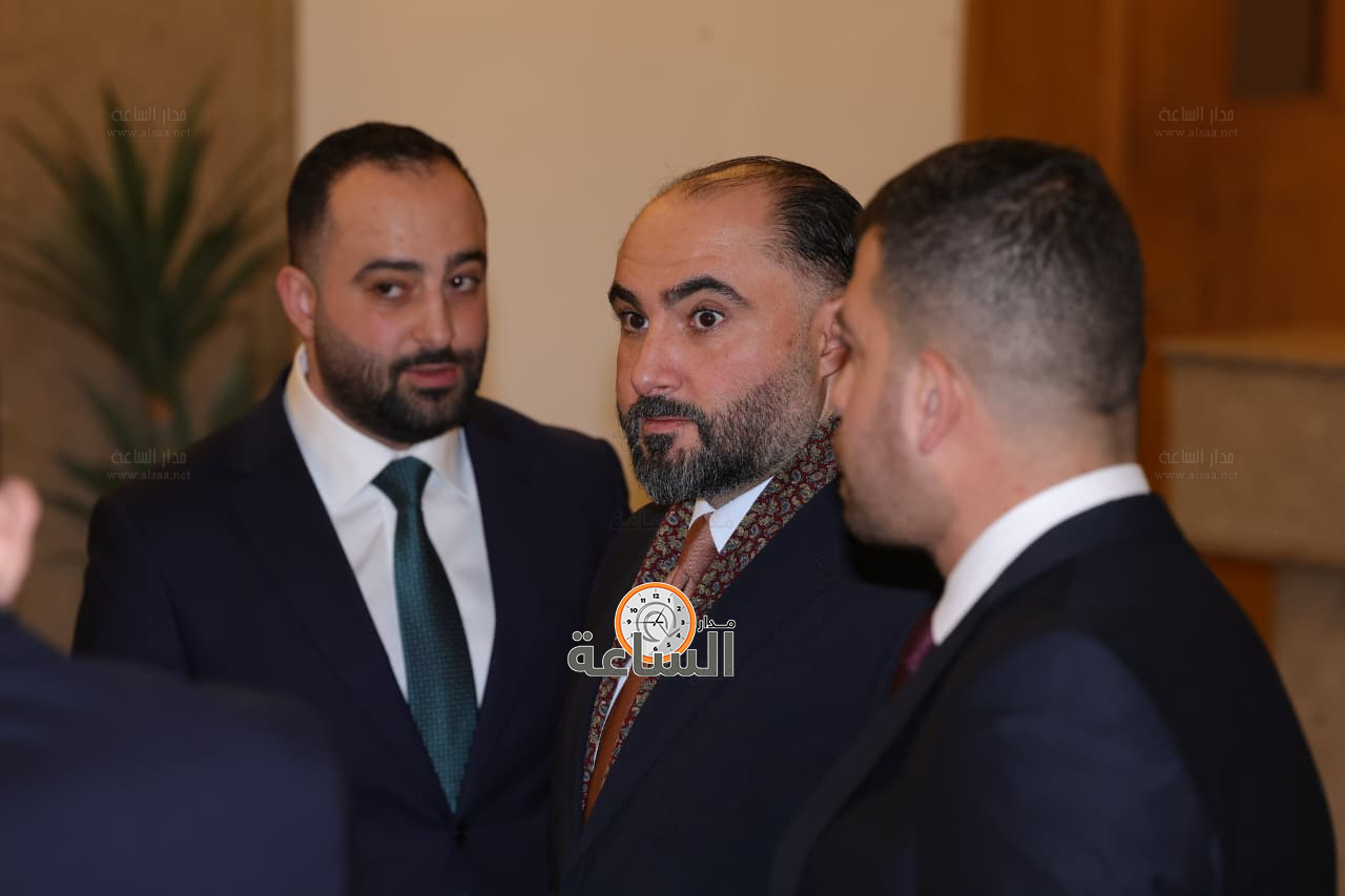 Madar Al-Saa Images 0.3989601477814171