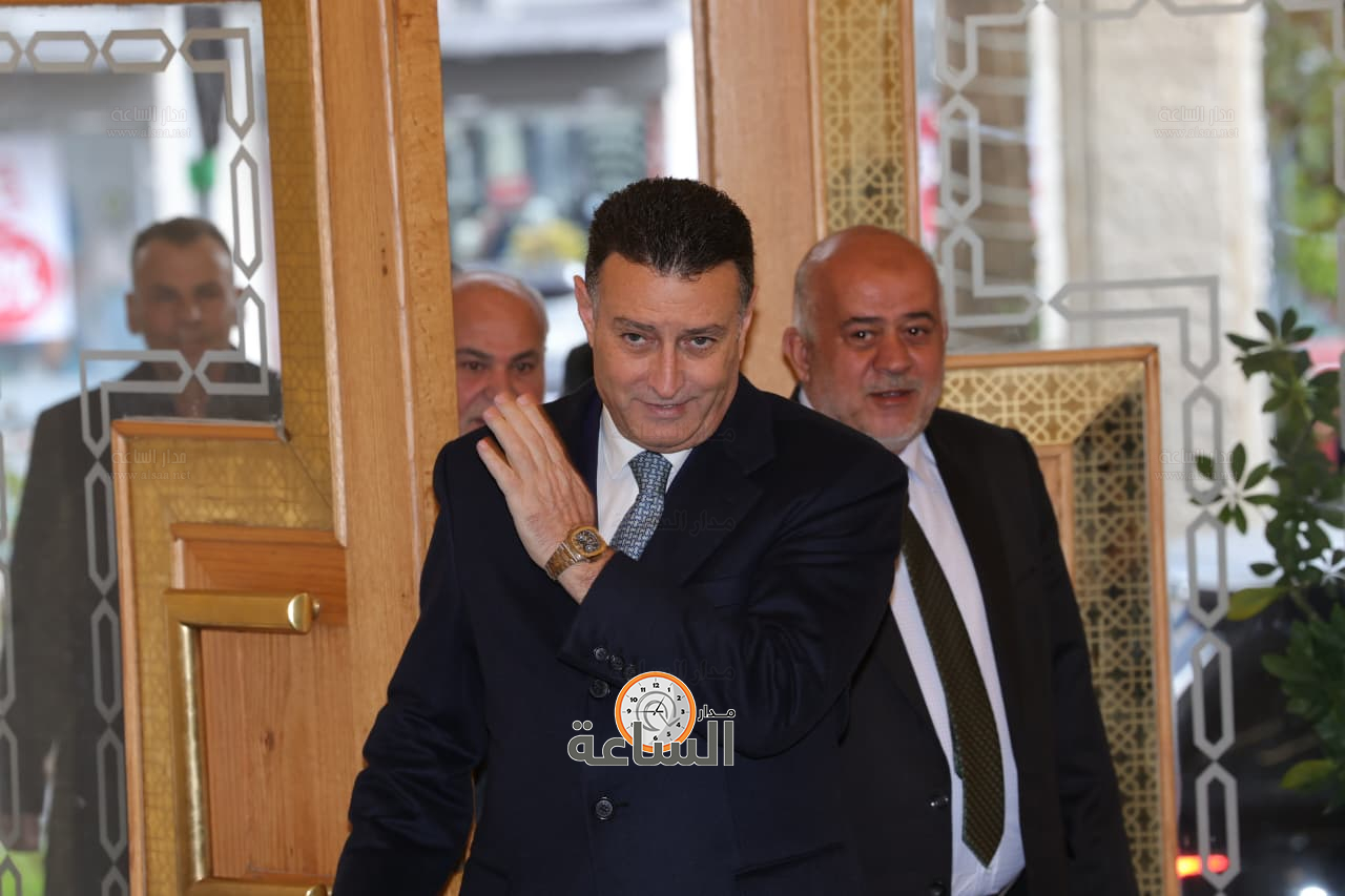 Madar Al-Saa Images 0.26168572835365767