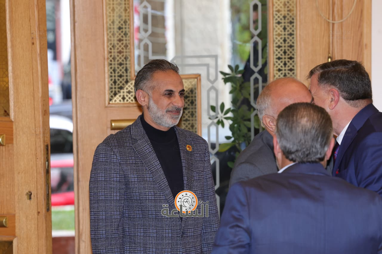 Madar Al-Saa Images 0.1549011589170045