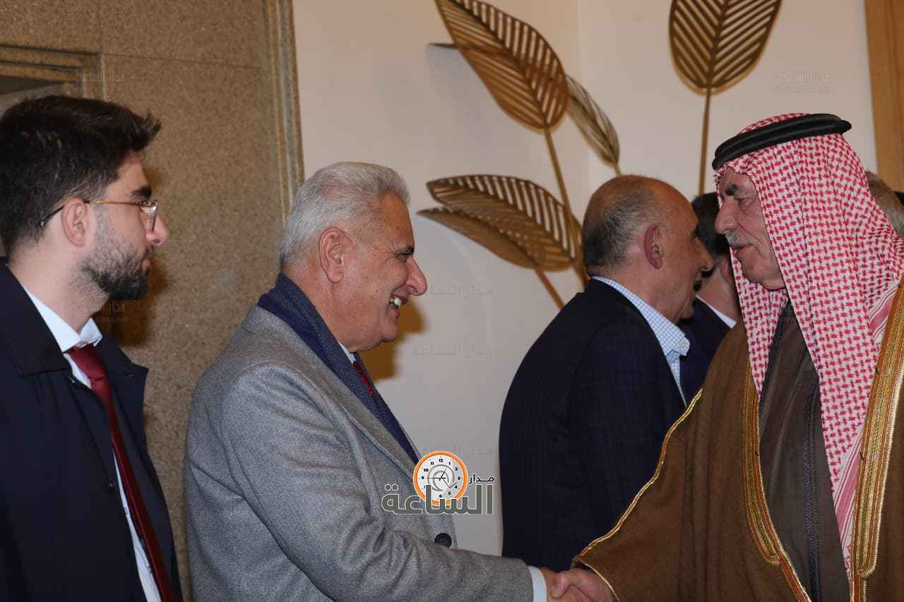 Madar Al-Saa Images 0.9783508112090628