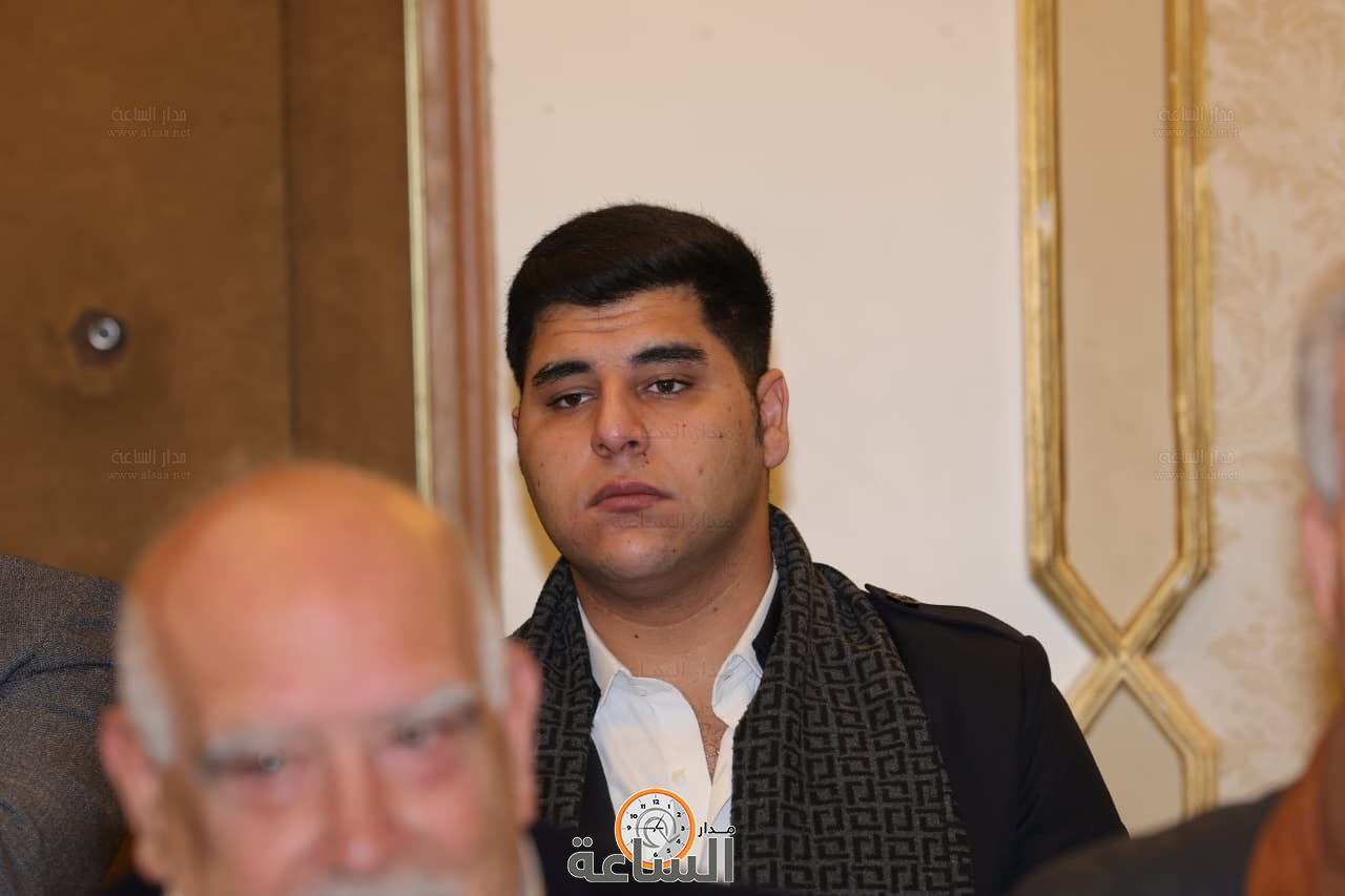 Madar Al-Saa Images 0.8820514191446864