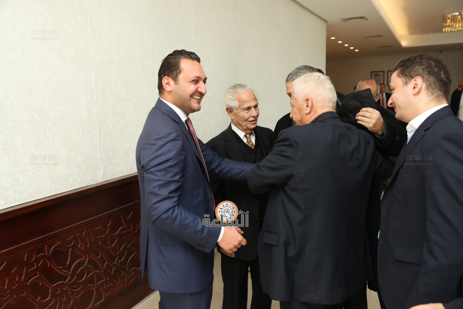 Madar Al-Saa Images 0.3048039043434526