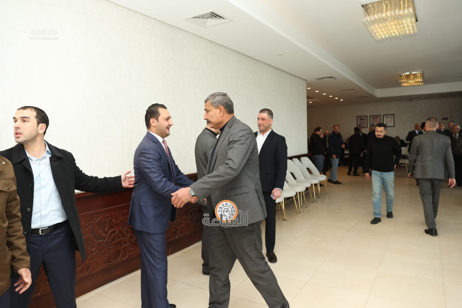 Madar Al-Saa Images 0.4513347076219172