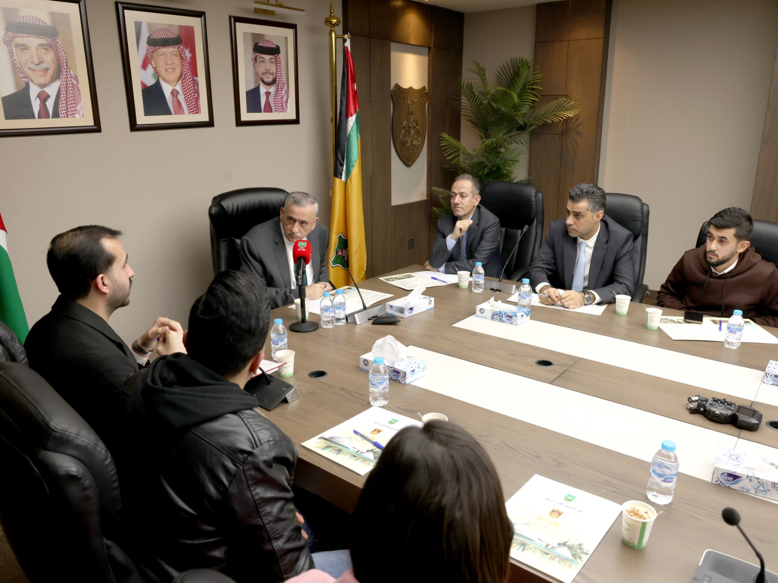 Madar Al-Saa Images 0.15921520551244484